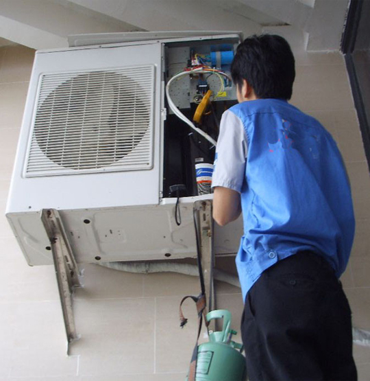 宝丰空调开机无反应维修